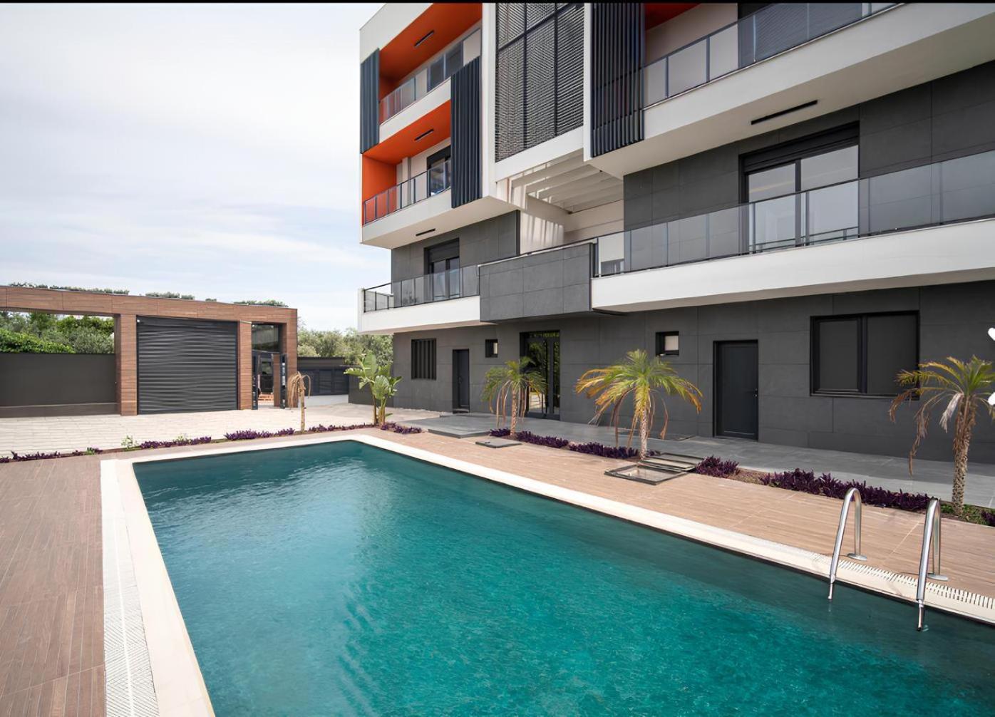 Antalya Havalimanina Yakin Havuzlu 1+1 Lux Daire Buitenkant foto